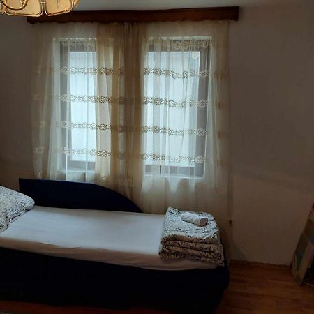 מוסטר Apartman 2A מראה חיצוני תמונה